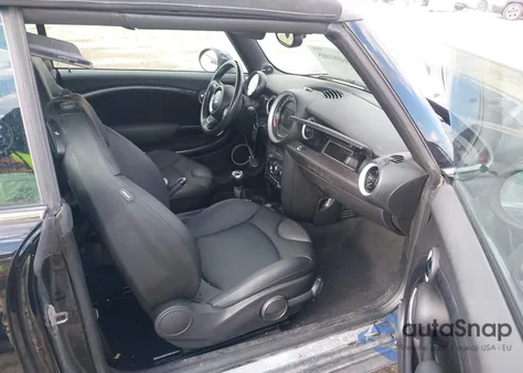 2015 Mini Convertible Cooper S z USA, uszkodzony, nr VIN WMWZP3C5XFT299013